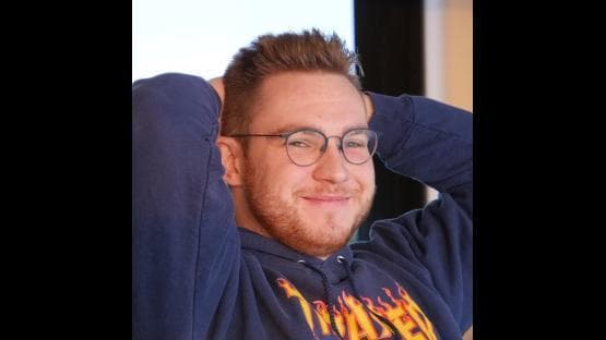 Ohnepixel Dating Simulator